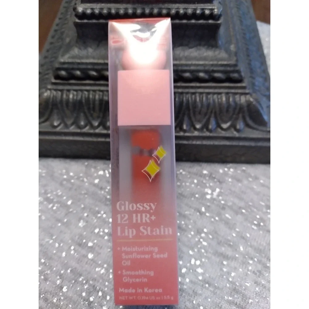 The Creme Shop Glossy 12 HR Lip Stain Heart Eyes Moisturizing Sunflower Seed Oil
